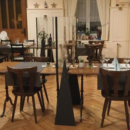 Hotel Restaurant Raben Linthal Exteriör bild