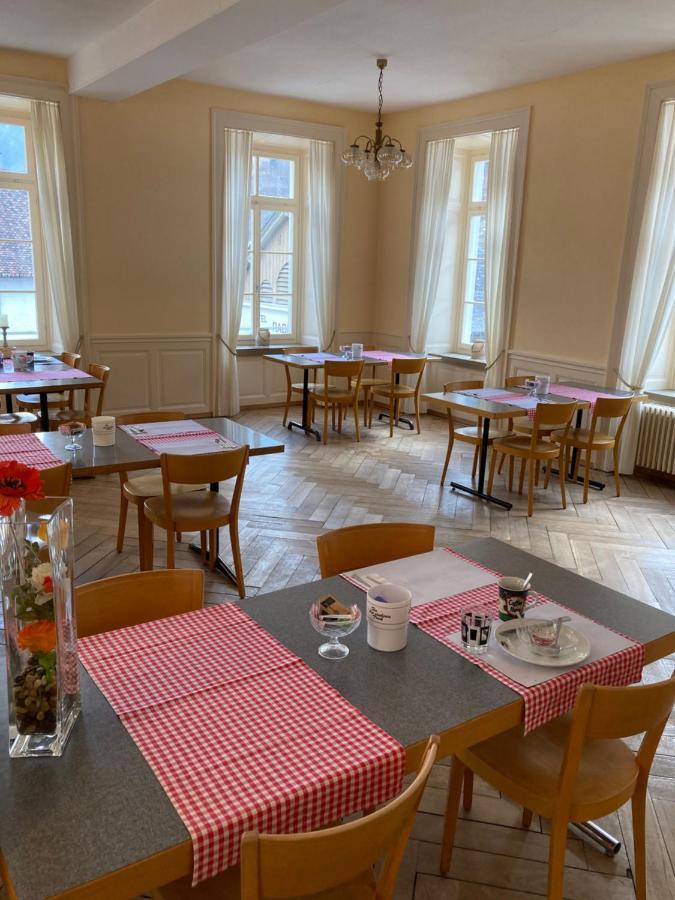 Hotel Restaurant Raben Linthal Exteriör bild